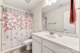 8219 Paw Valley Ln, Charlotte, NC 28214 - Photo 30