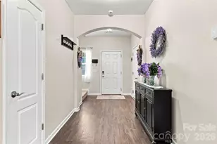 8219 Paw Valley Ln, Charlotte, NC 28214 - Photo 10