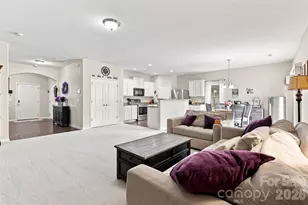 8219 Paw Valley Ln, Charlotte, NC 28214 - Photo 12