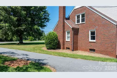 3962 Startown Road, Newton, NC 28658 - Photo 8