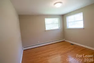 736 12th Ave NW, Hickory, NC 28601 - Photo 10