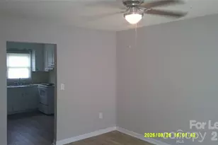 1338 7th Ave SW, Hickory, NC 28602 - Photo 4