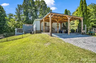 14 Old Possum Holler Rd, Hendersonville, NC 28739 - Photo 4