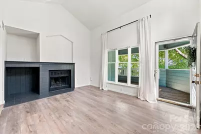 419 W 8th Street #59, Charlotte, NC 28202 - Photo 4