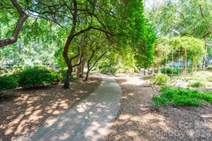 419 W 8th St, Charlotte, NC 28202 - Photo 28