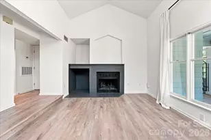 419 W 8th St, Charlotte, NC 28202 - Photo 6