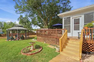 3031 Gardner Park Dr, Gastonia, NC 28054 - Photo 44