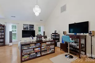 7917 Pebbleridge Dr, Charlotte, NC 28212 - Photo 10