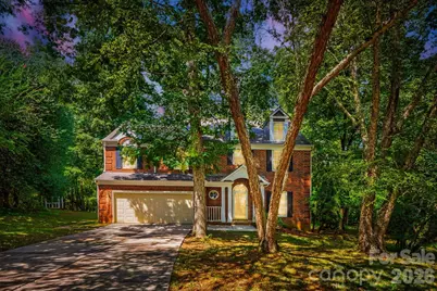 4736 Kirkgard Trail, Charlotte, NC 28269 - Photo 2