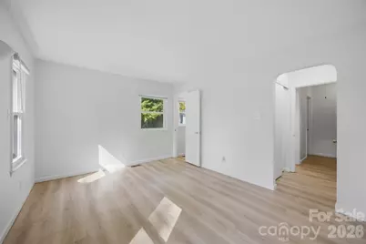 737 Lakeview Drive, Henderson, NC 27536 - Photo 16