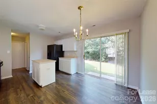2024 Pimpernel Rd, Charlotte, NC 28213 - Photo 8