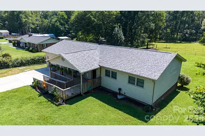 1292 Creekwood Drive, Morganton, NC 28655 - Photo 2