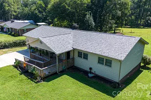 1292 Creekwood Dr, Morganton, NC 28655 - Photo 2
