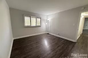 1855 J Julian Ln, Charlotte, NC 28208 - Photo 6