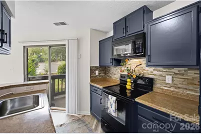 8157 Cedar Glen Drive, Charlotte, NC 28212 - Photo 14