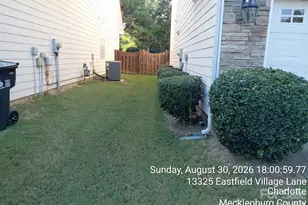 13321 Eastfield Village Ln, Charlotte, NC 28269 - Photo 2