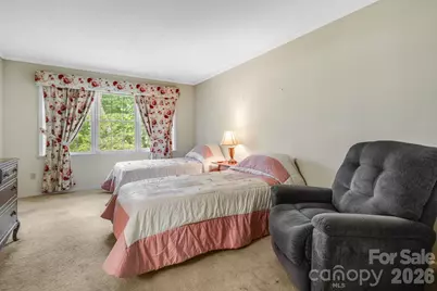 636 Goldview Drive, Hendersonville, NC 28791 - Photo 24