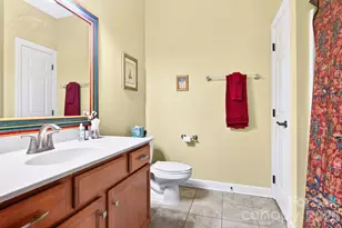 40 Hyannis Dr, Asheville, NC 28804 - Photo 22