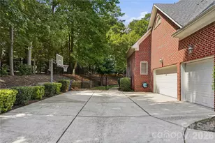 1105 Doverstone Ct, Matthews, NC 28104 - Photo 44