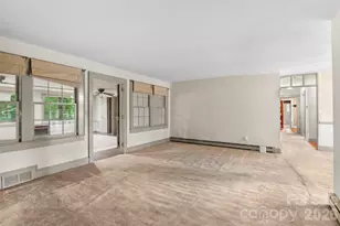 386 Broad St, Denton, NC 27239 - Photo 12