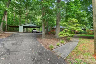 386 Broad St, Denton, NC 27239 - Photo 2