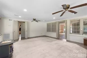 386 Broad St, Denton, NC 27239 - Photo 16