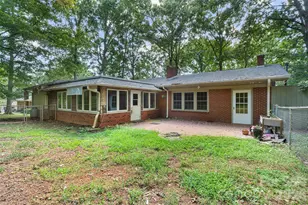 386 Broad St, Denton, NC 27239 - Photo 6