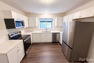 7400 Monroe Rd, Charlotte, NC 28212 - Photo 2
