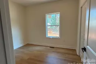 2116 Kks Ct, Newton, NC 28658 - Photo 12
