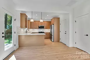 61 First St, Asheville, NC 28803 - Photo 12