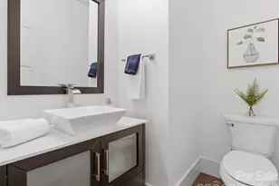 129 S Gardner Ave, Charlotte, NC 28208 - Photo 22