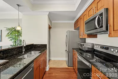 300 W 5th Street #535, Charlotte, NC 28202 - Photo 8