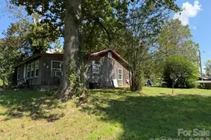 3205 Oran Yount Ln, Granite Falls, NC 28630 - Photo 4