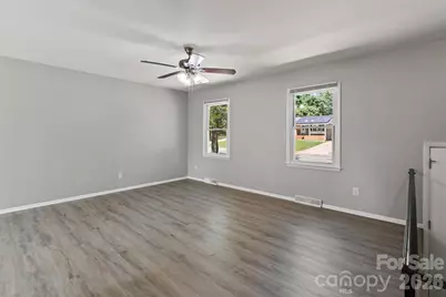 7100 Covecreek Drive, Charlotte, NC 28215 - Photo 4