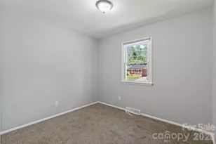 7100 Cove Creek Dr, Charlotte, NC 28215 - Photo 22