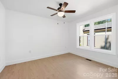 2204 Rozzelles Ferry Road, Charlotte, NC 28208 - Photo 32