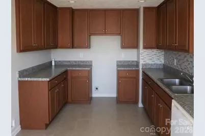 1379 Old Whiteville Road, Lumberton, NC 28358 - Photo 4