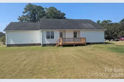 1379 Old Whiteville Road, Lumberton, NC 28358 - Photo 2