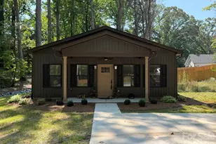 204 E Poplar St, Stanley, NC 28164 - Photo 2