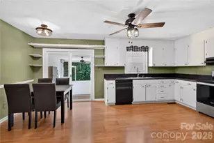 304 Hickory Ln, Salisbury, NC 28147 - Photo 4