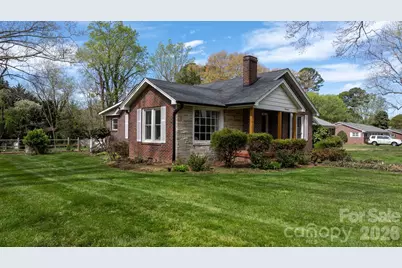 95 18th Avenue NW, Hickory, NC 28601 - Photo 32