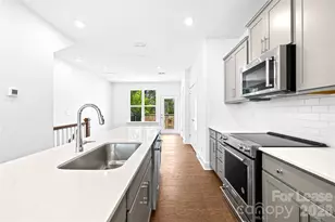 [Address not provided], Charlotte, NC 28205 - Photo 6