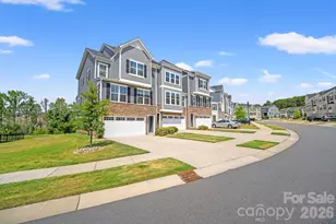435 Lahinch Dr, Tega Cay, SC 29708 - Photo 1