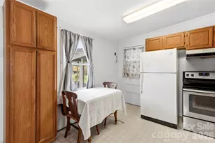 429 Jack St, Hendersonville, NC 28792 - Photo 14