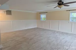 220 Augusta Dr, Statesville, NC 28625 - Photo 12