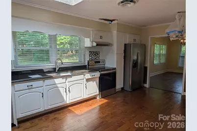 220 Augusta Drive, Statesville, NC 28625 - Photo 8