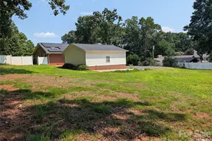220 Augusta Dr, Statesville, NC 28625 - Photo 4