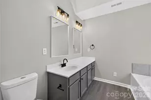 634 Longacre Dr, Charlotte, NC 28214 - Photo 20