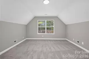 634 Longacre Dr, Charlotte, NC 28214 - Photo 14
