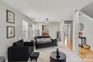 5616 Linda Vista Ln, Charlotte, NC 28216 - Photo 2